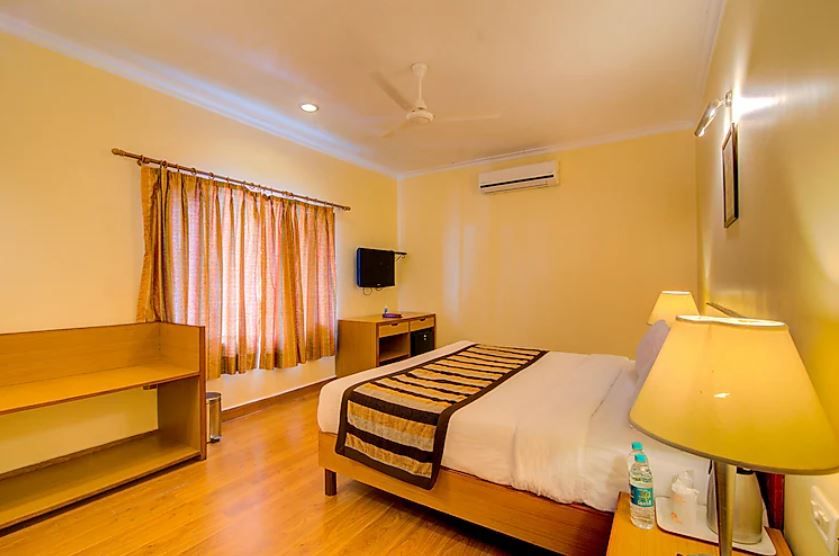 Timber Trail Heights and Terraces Executive Suite with Pvt Balcony and Jacuzzi 2