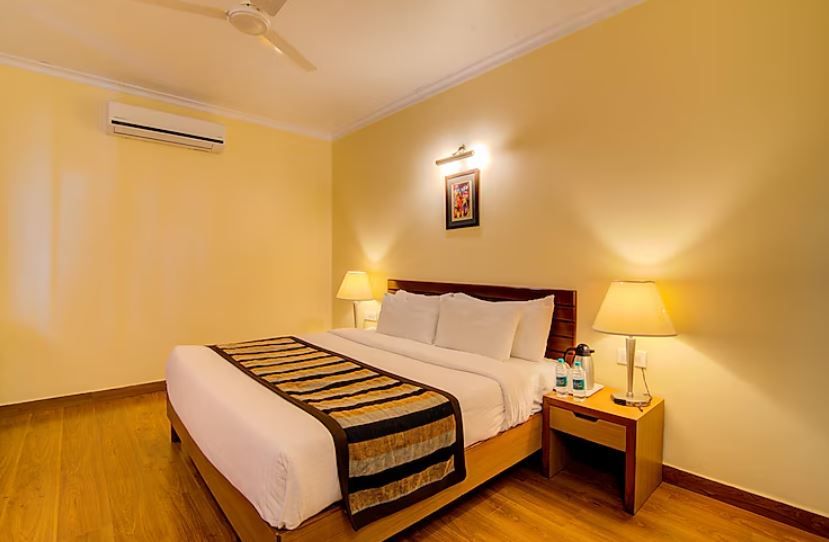 Timber Trail Heights and Terraces Executive Suite with Pvt Balcony and Jacuzzi