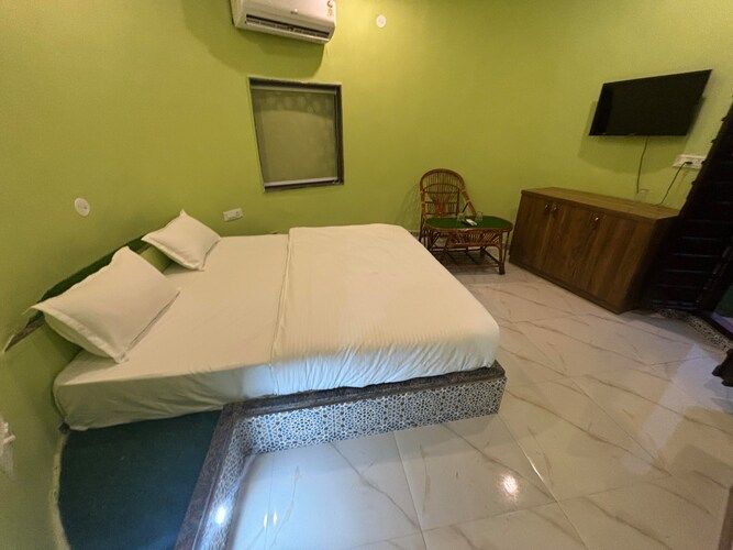 Dhani Ganesh Resort Khatushyamji Deluxe Cottage Room 5