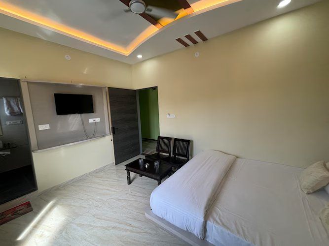 Dhani Ganesh Resort Khatushyamji Premium Room 11