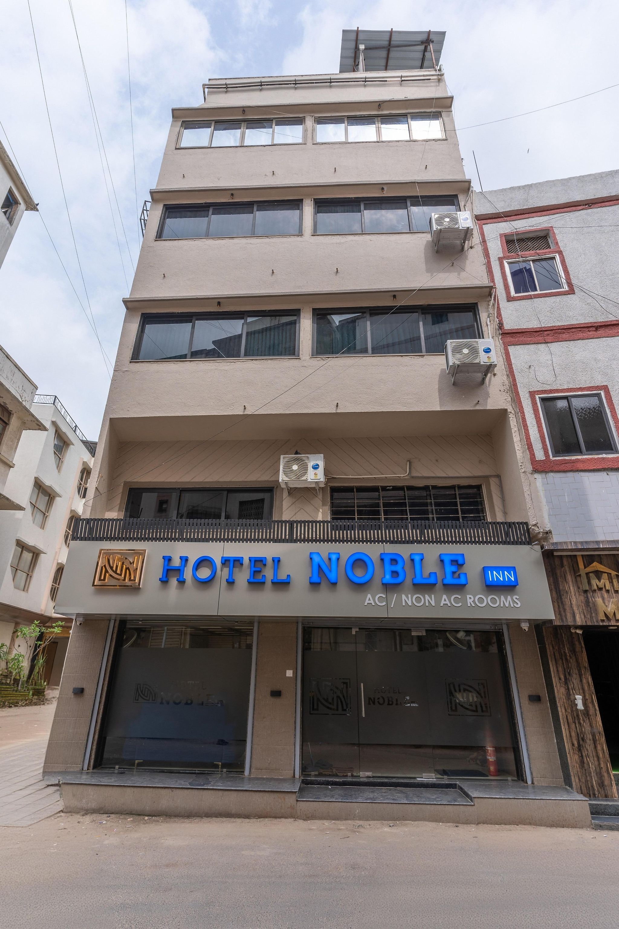 HOTEL NOBLE INN
