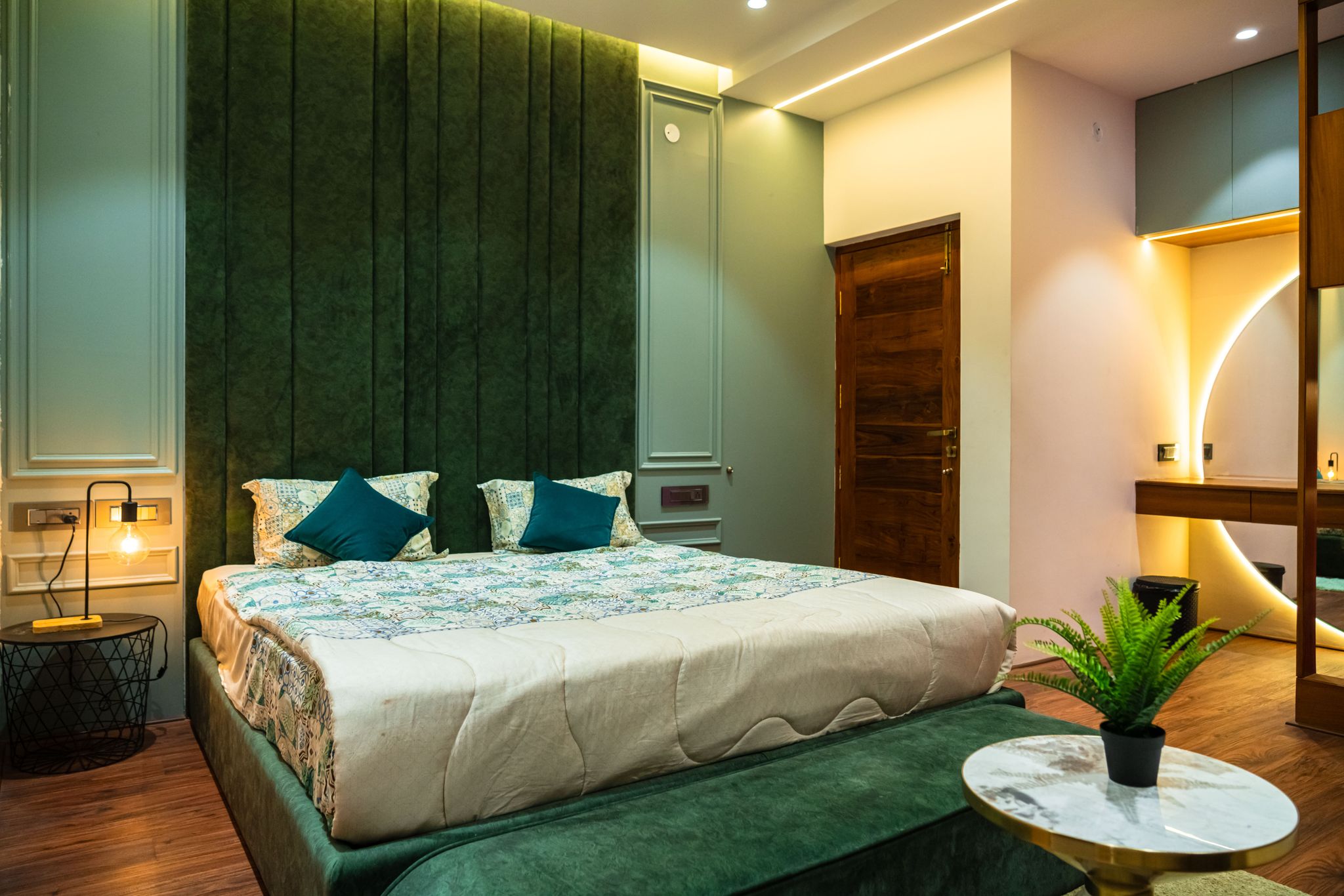 Neptune Room with Bathtub(Without Balcony)