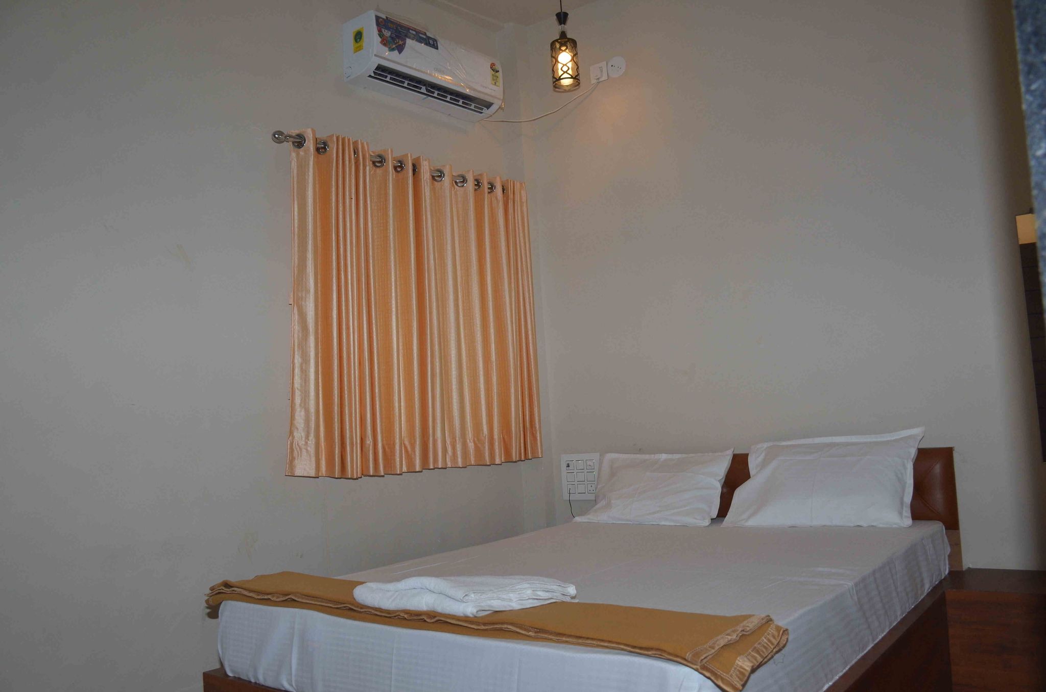 Hotel Ramayana Suite Room 3