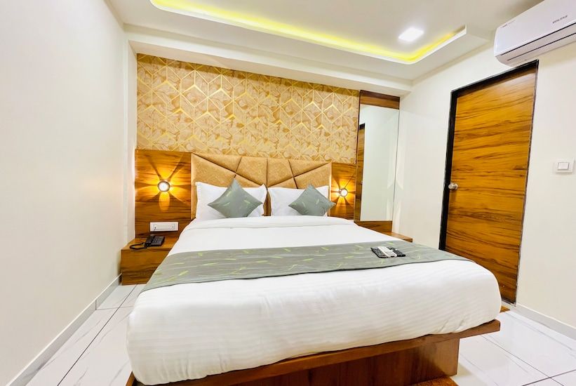 HOTEL AVENUE PLAZA Deluxe Room 4