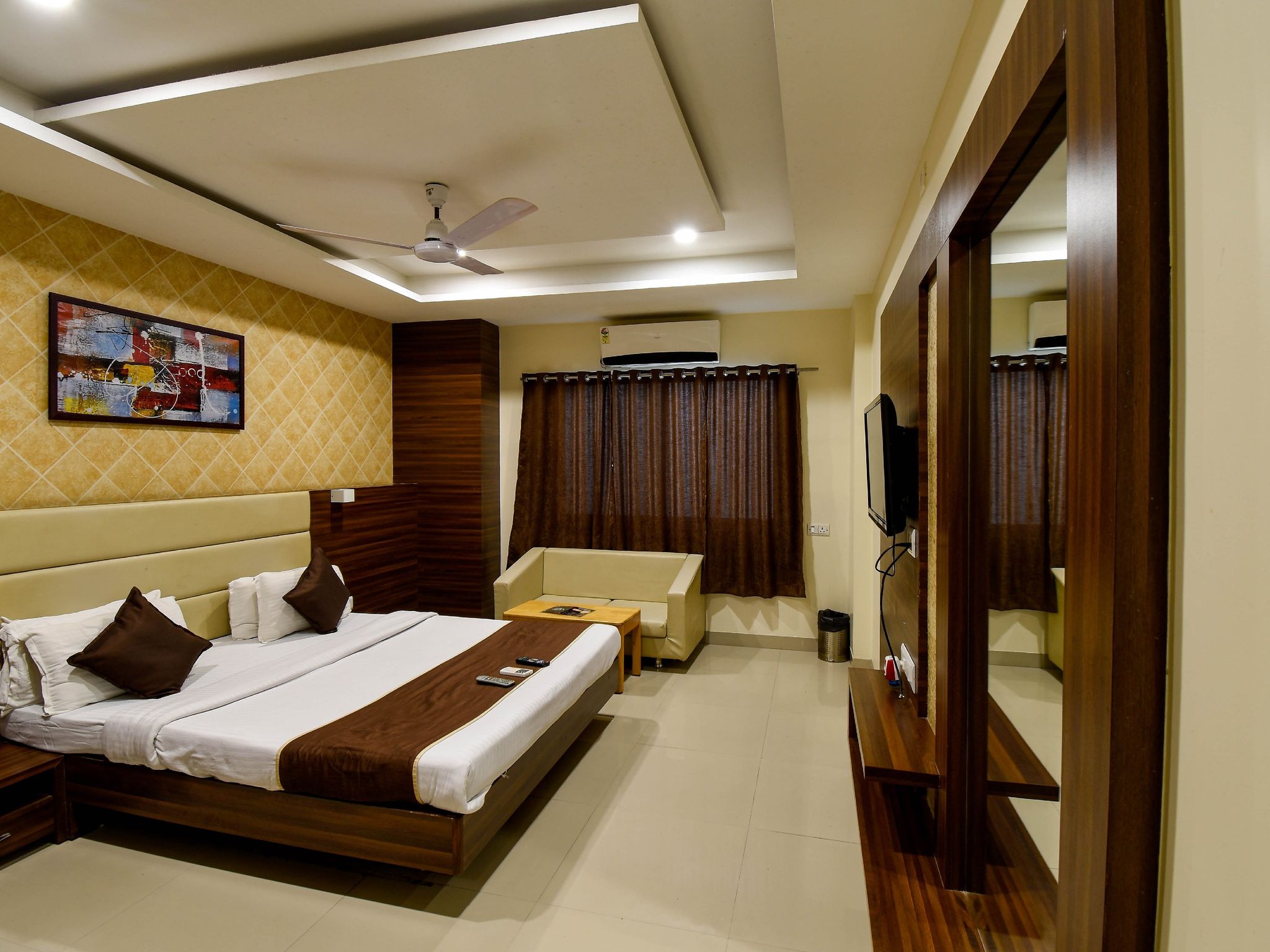  Hotel Kalpana Palace Ujjain PREMIUM ROOM 4