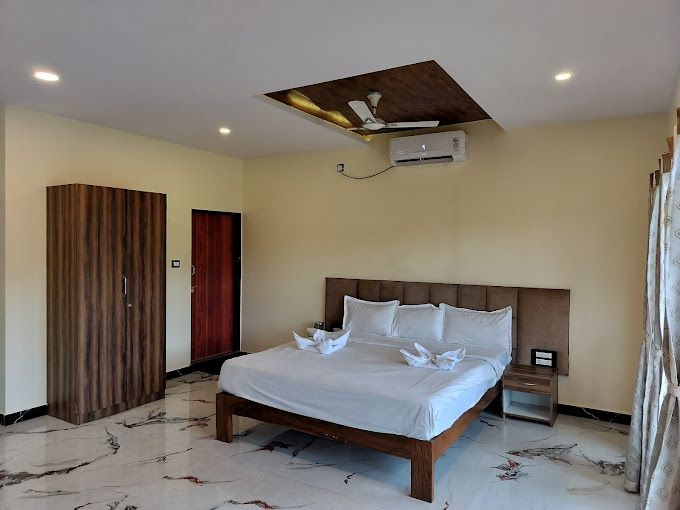 Magenta Resort Deluxe Room 2