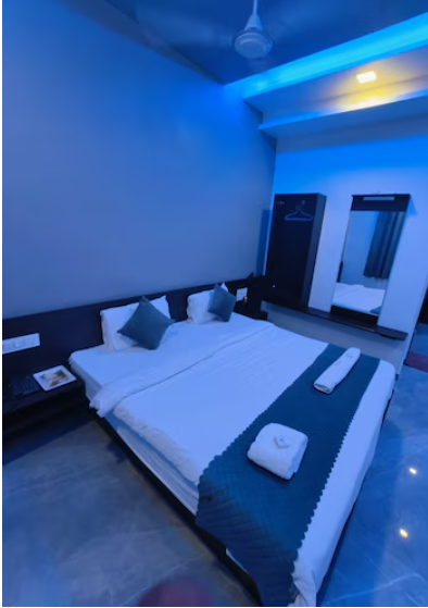 Hotel President Palace, Akkalkot TWO BED AC