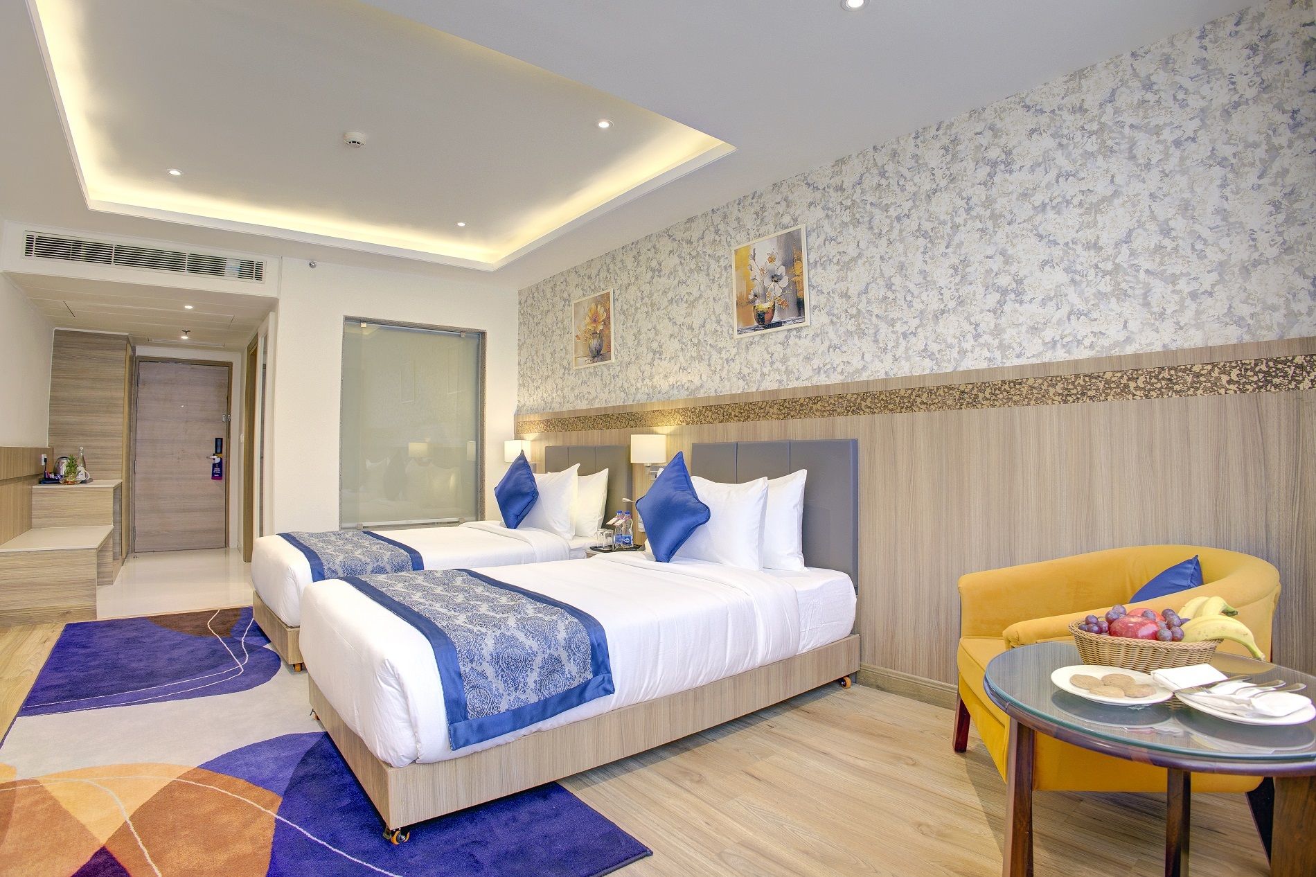 Cygnett Inn Airport Club 5