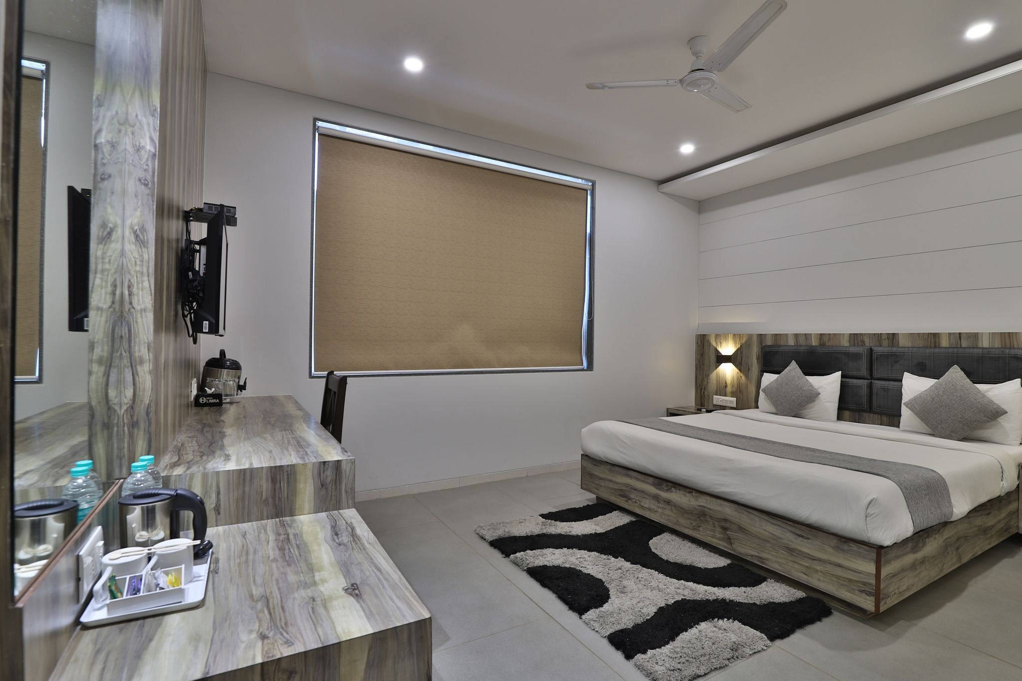 Hotel Limra Vadodara Executive Room (Unmarried couple and local id not allowed) 6