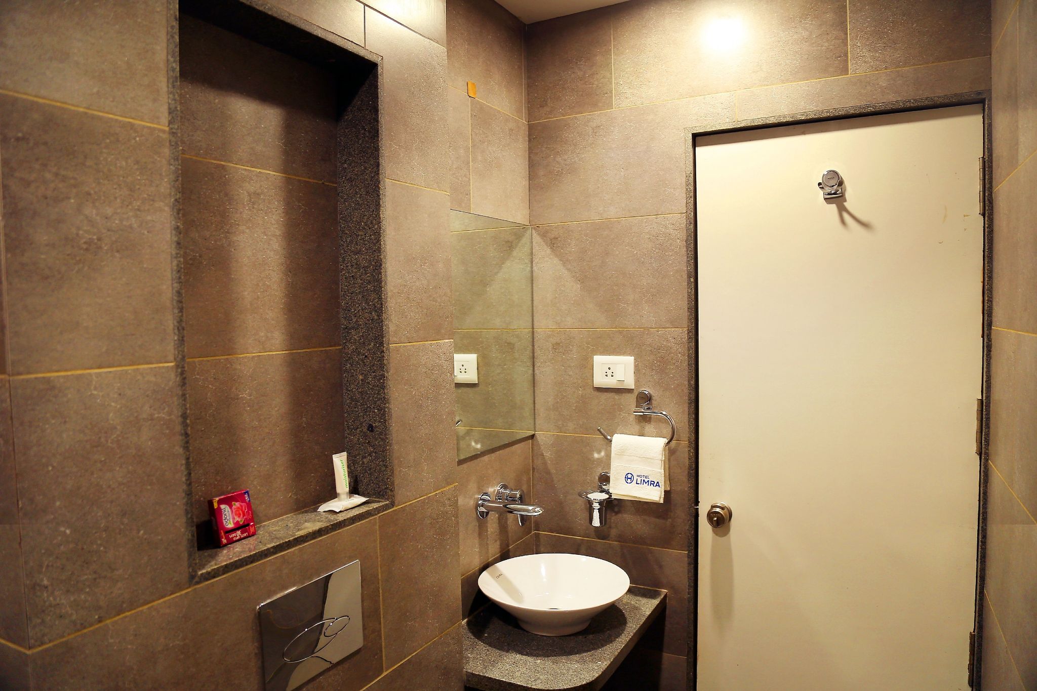 Hotel Limra Vadodara Executive Room (Unmarried couple and local id not allowed) 5