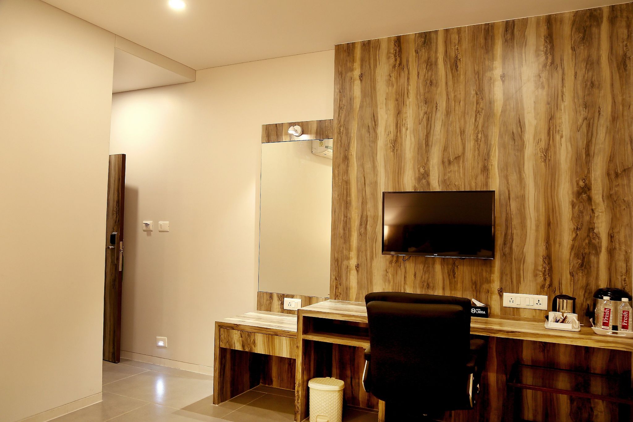 Hotel Limra Vadodara Executive Room (Unmarried couple and local id not allowed) 7