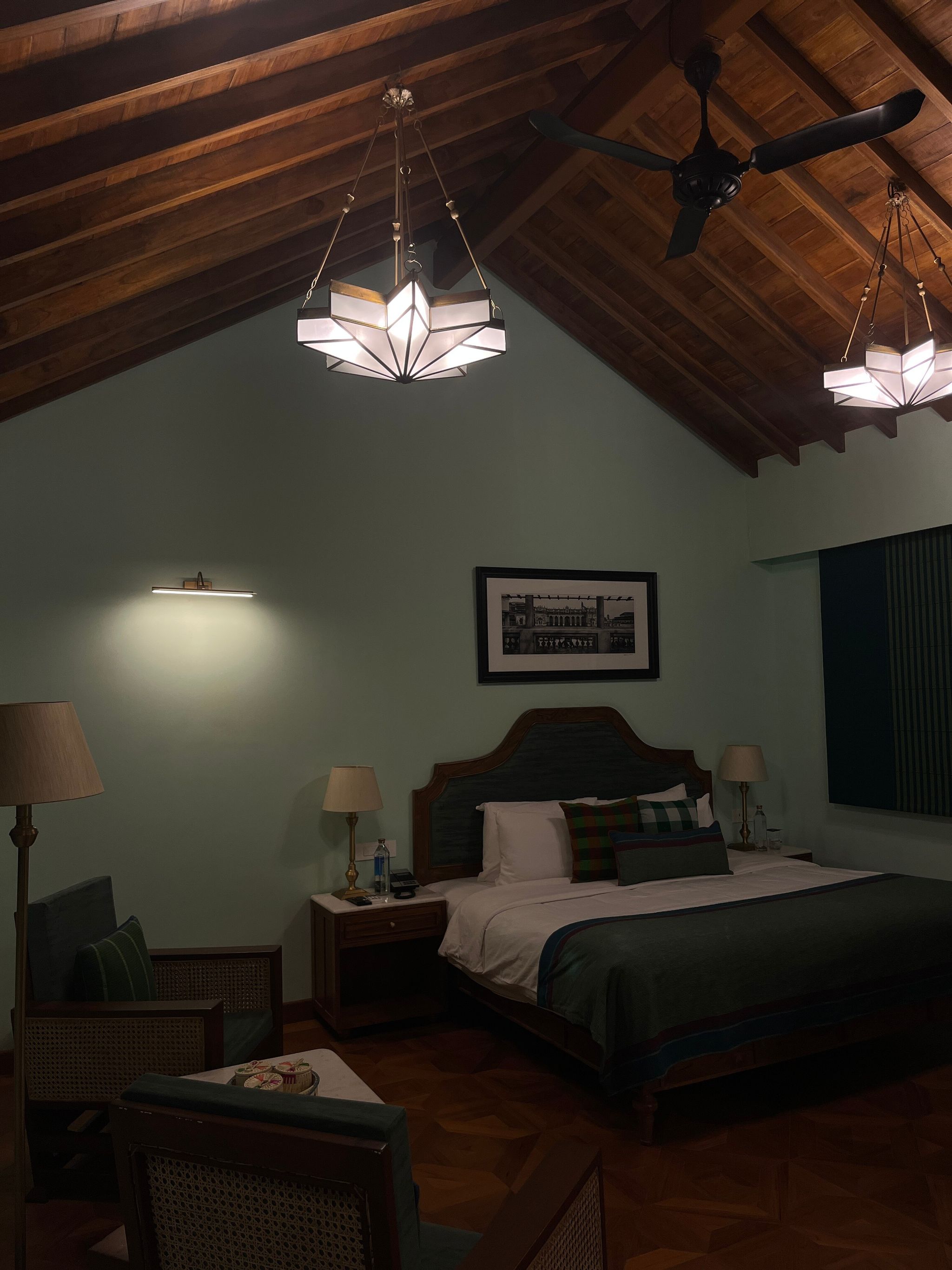 Luxury Courtyard View Room