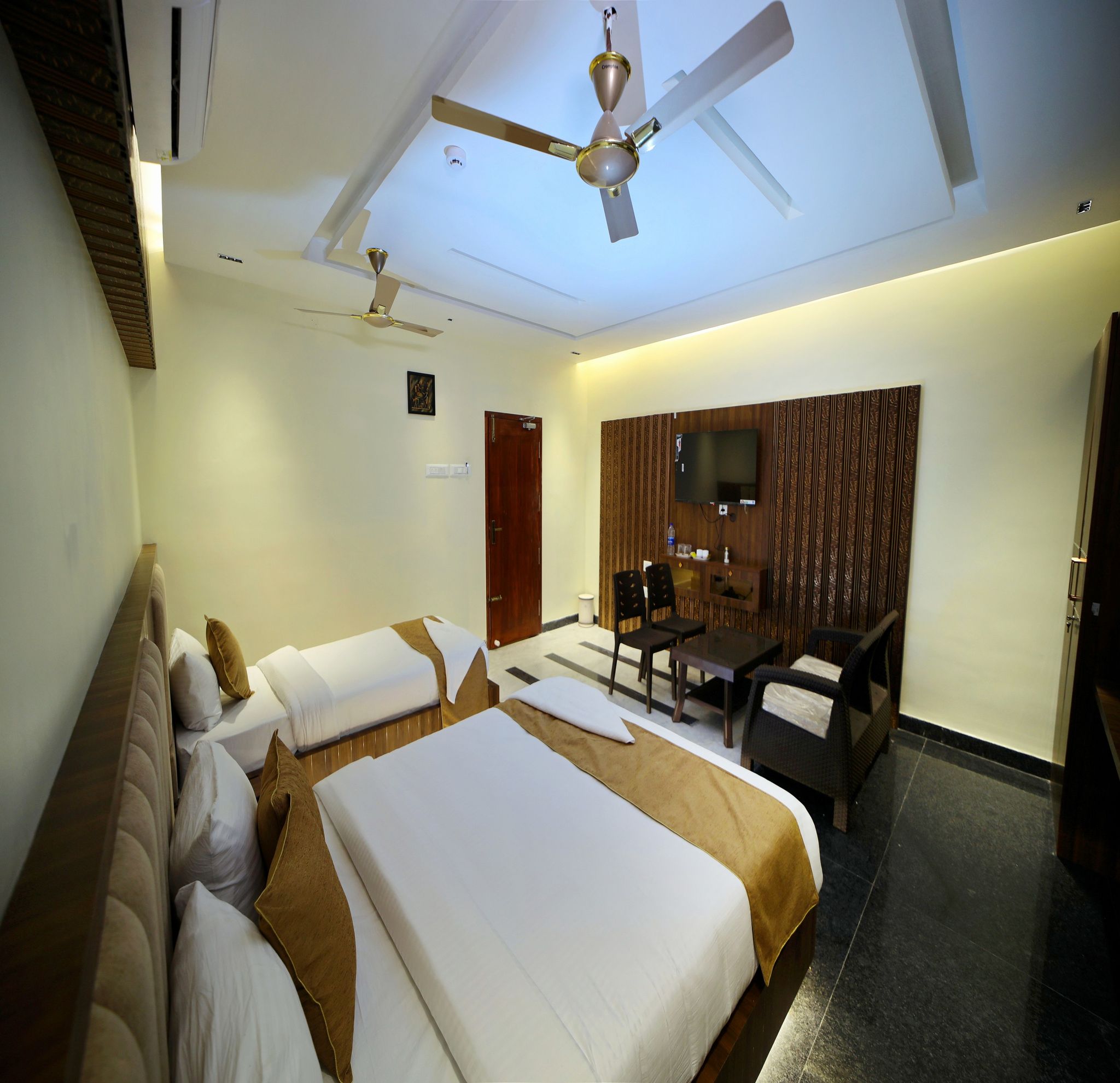 Family Suite Four Bed Room A/C