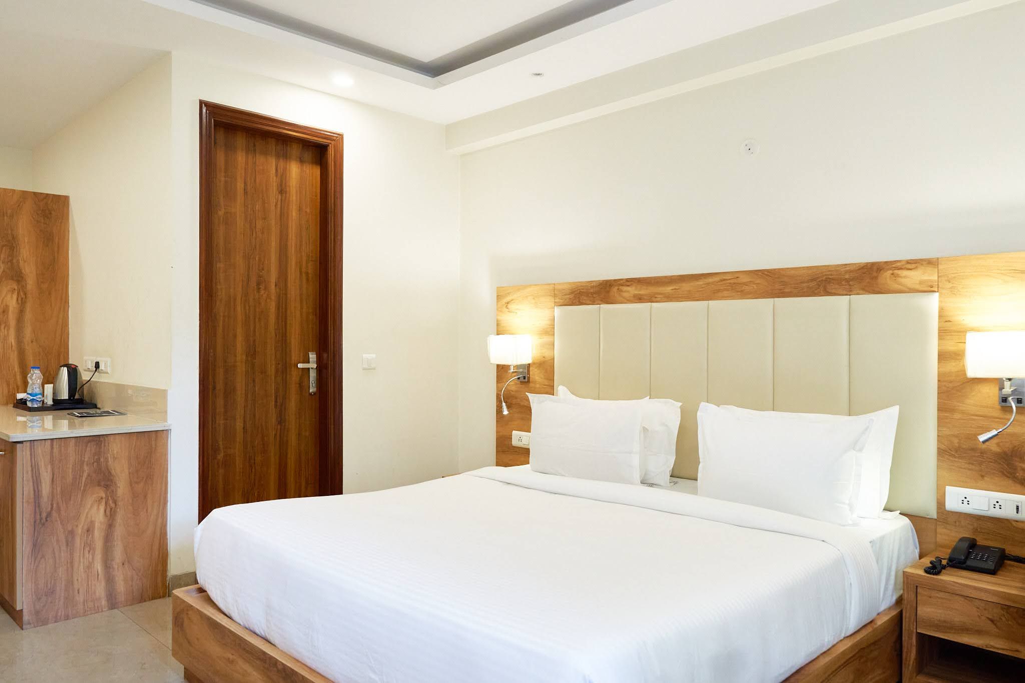 Super Deluxe Room with Private Balcony