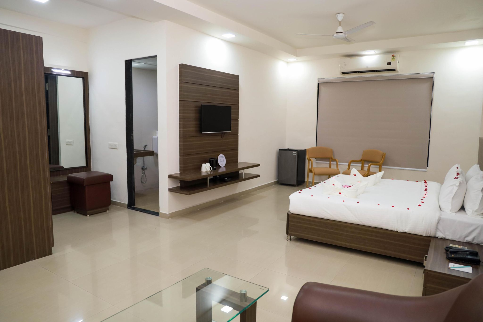 Deluxe River and Mountain View