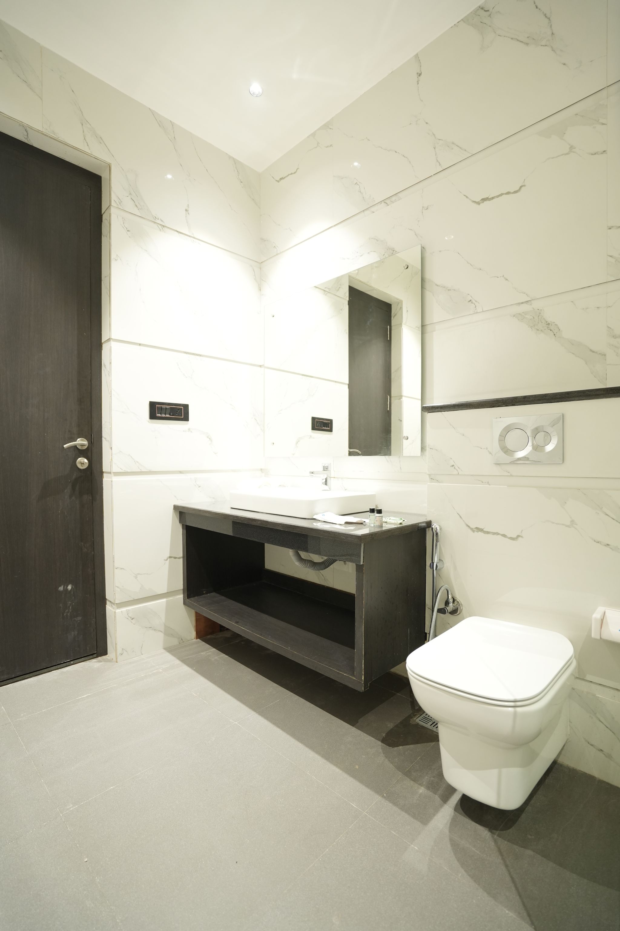  Levelup Plus Aura Bliss Deluxe Room 7