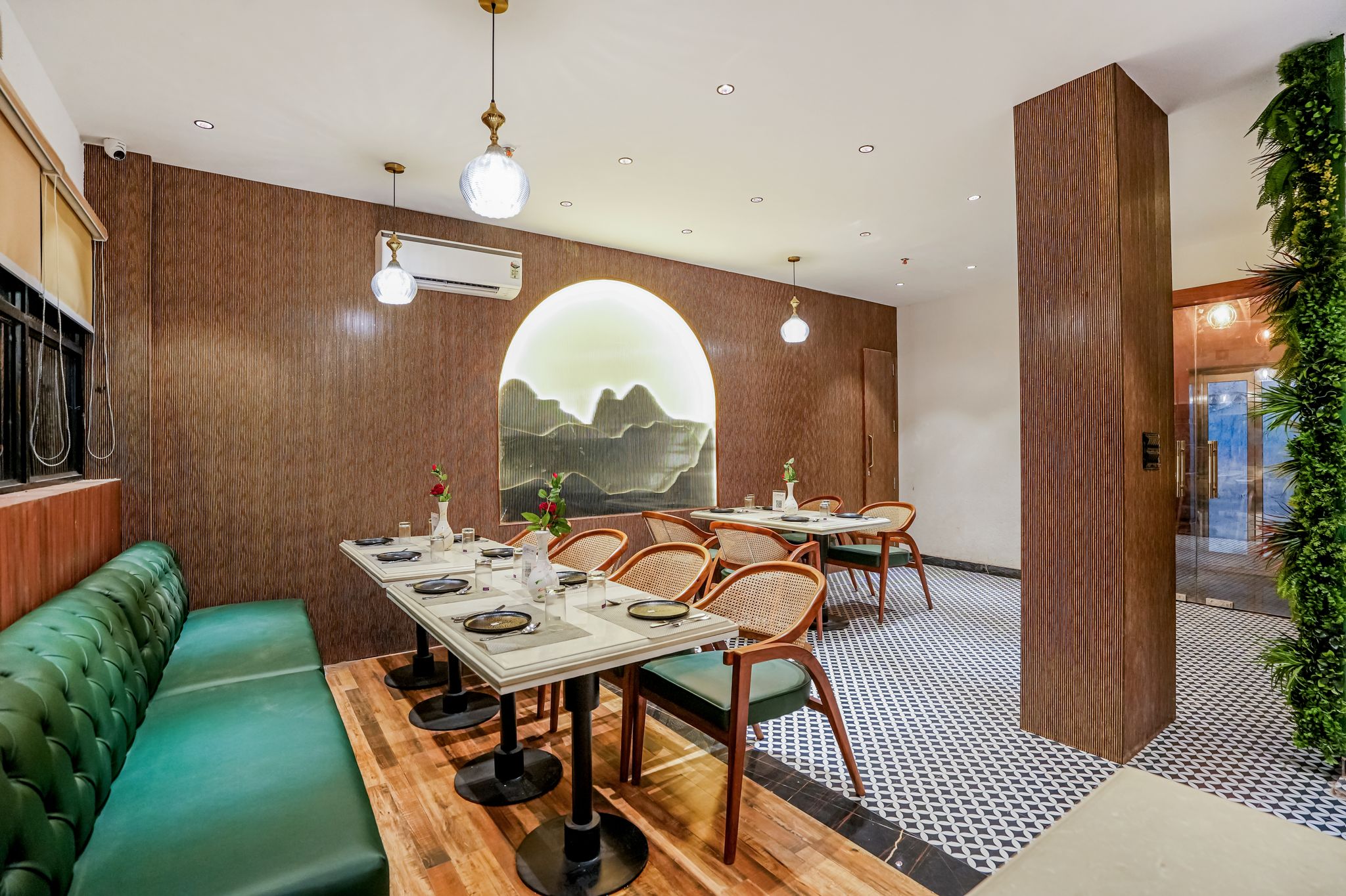 Food & Dining