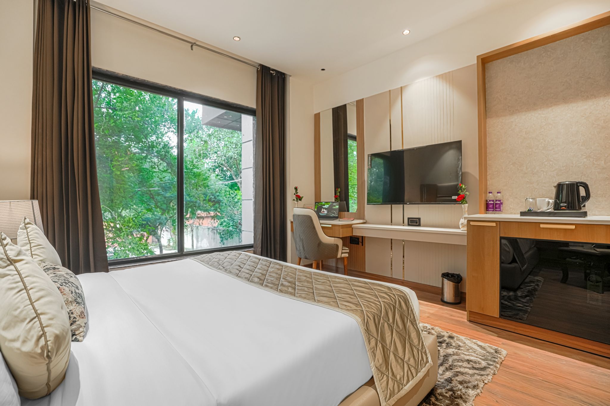  Levelup Plus Aura Bliss Deluxe Room 8
