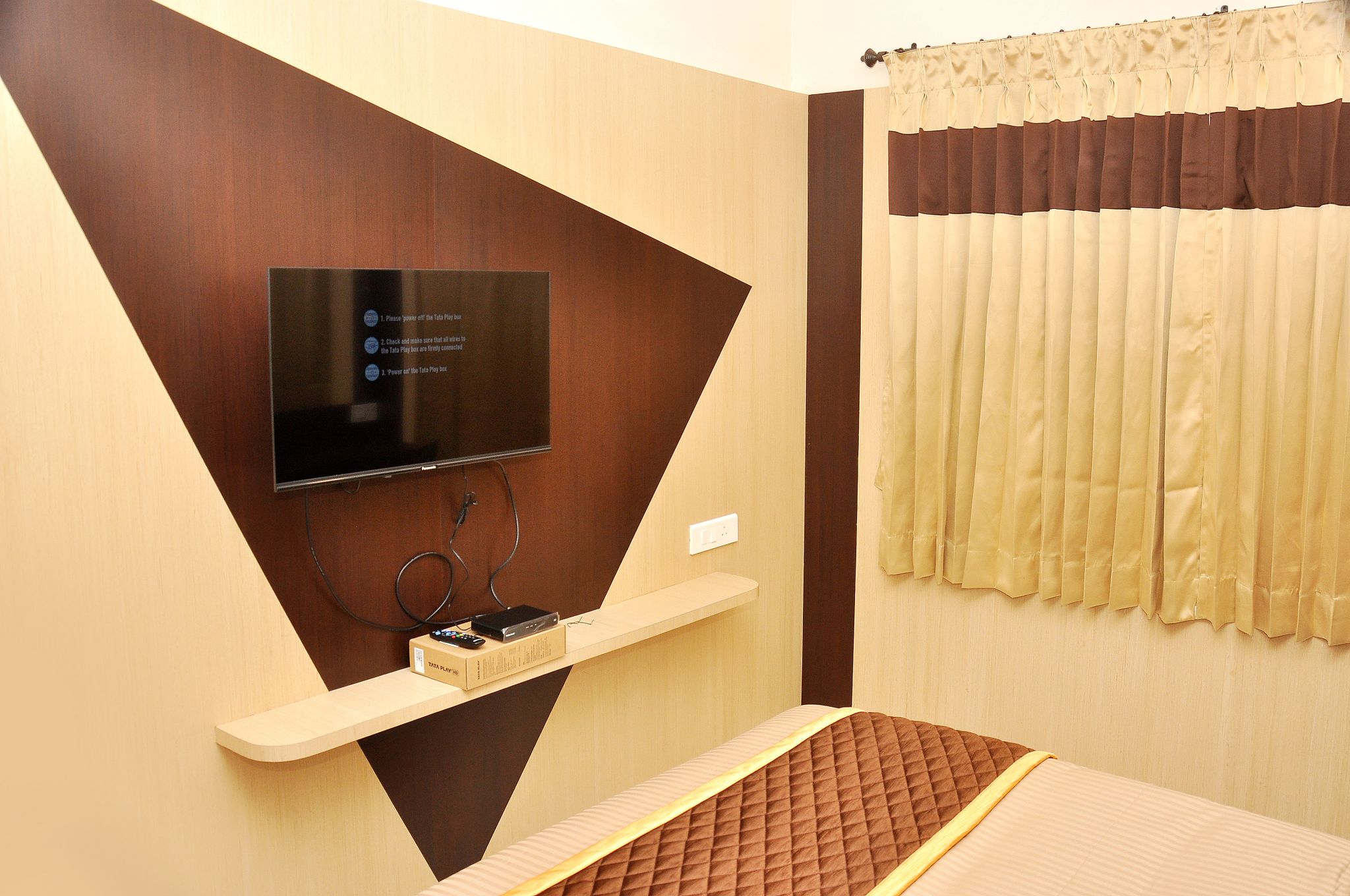 Harikrishna Park Deluxe Room 7