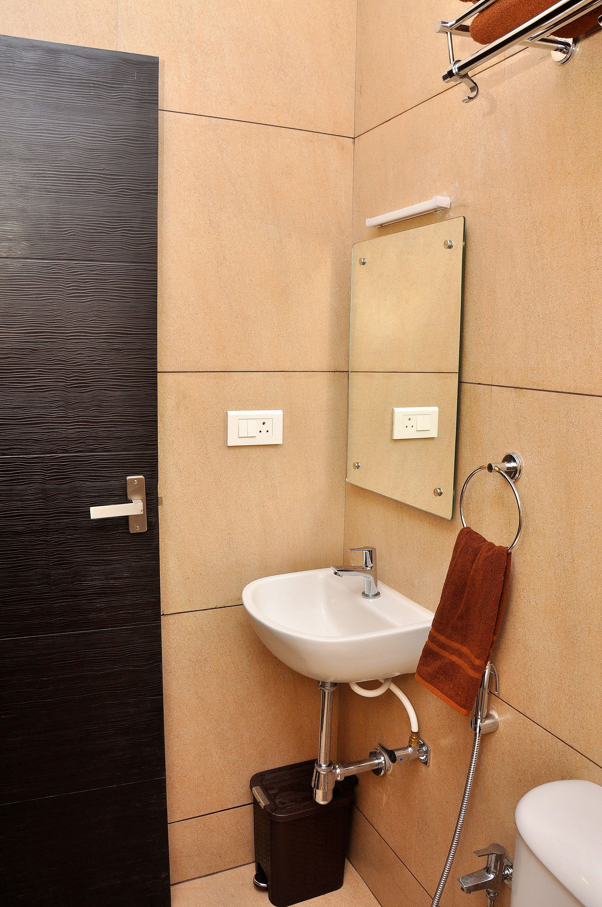 Harikrishna Park Deluxe Room 4