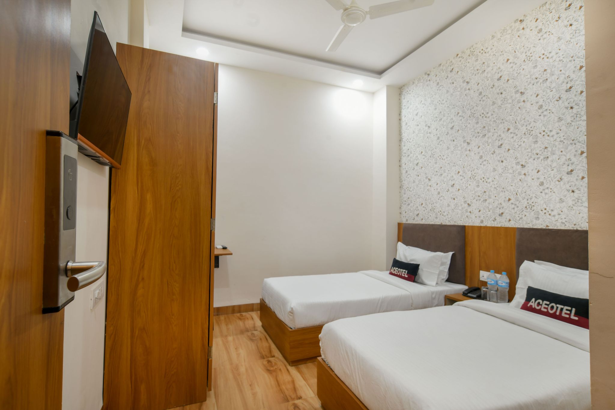 Aceotel Inn, Vijay Nagar Ace Deluxe With Twin Bed