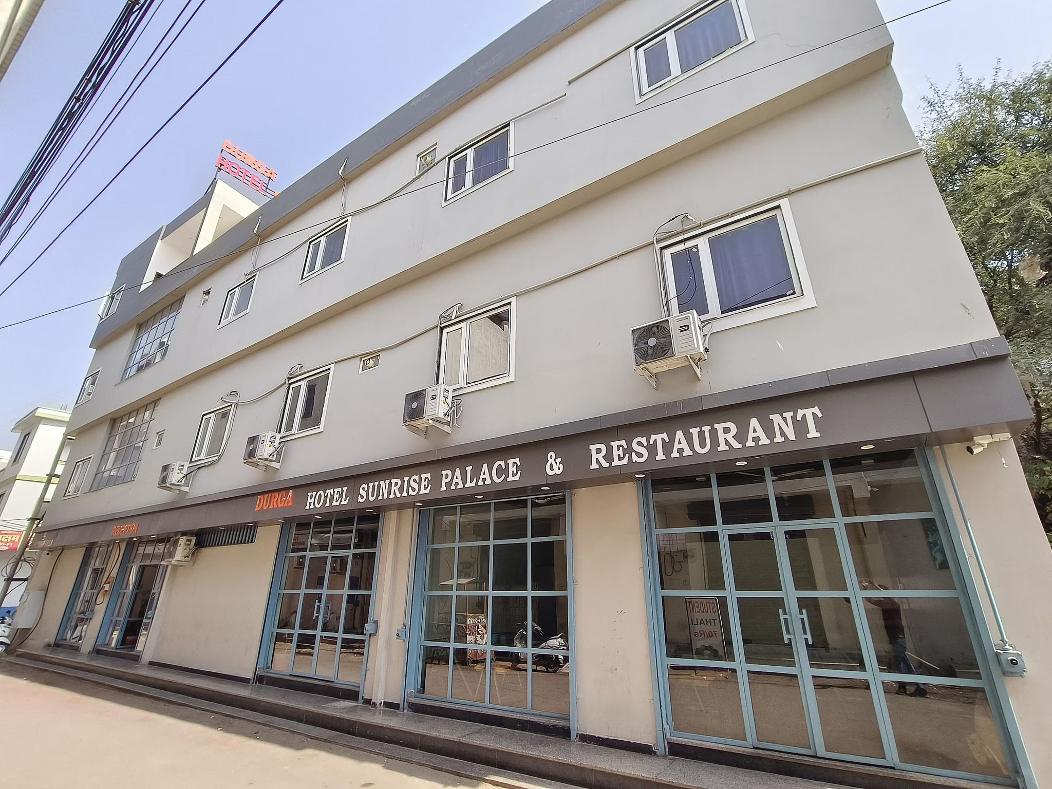 Hotel Sunrise Palace