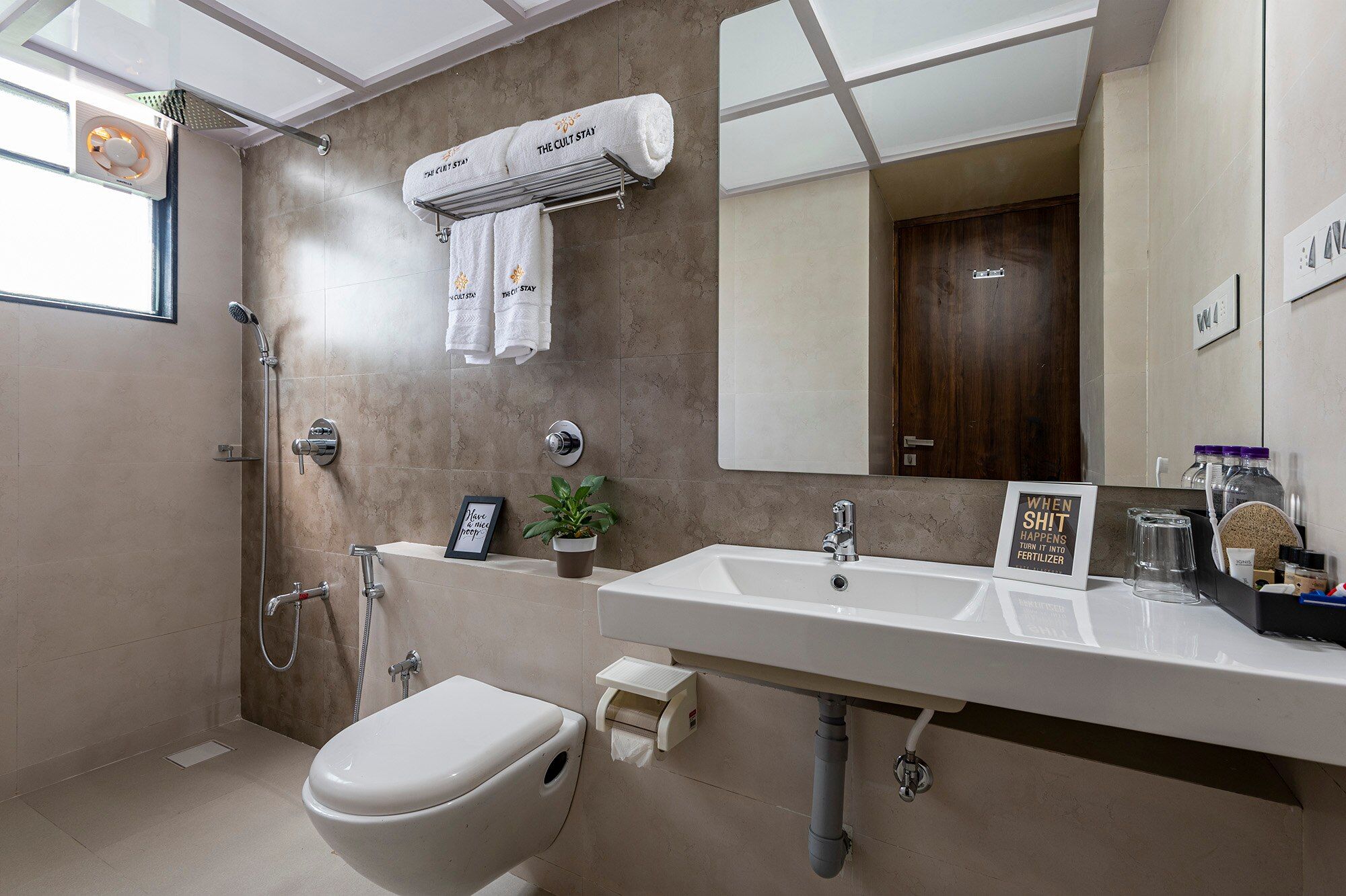 The Cult Stay Superior Studio 13