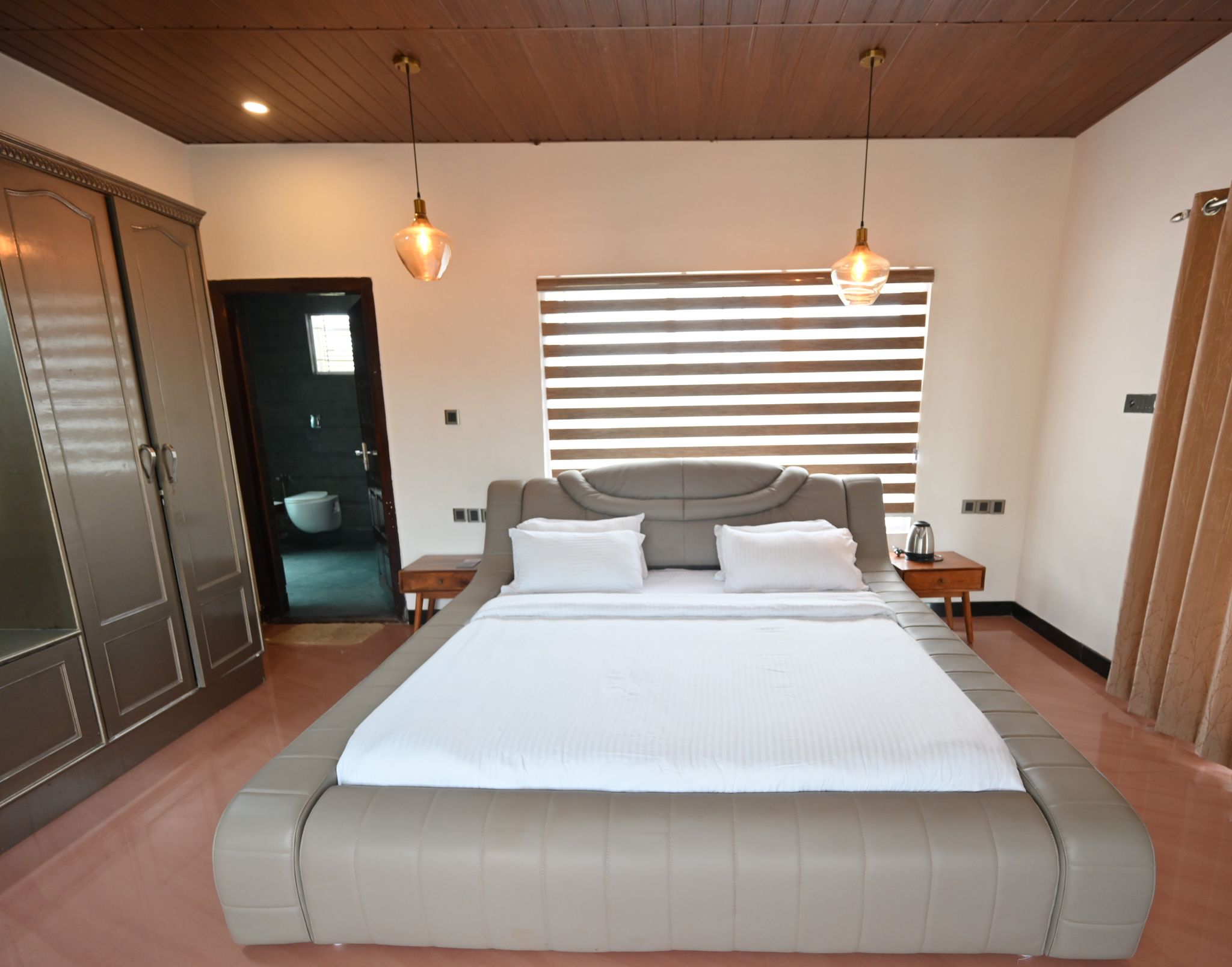 Tinton Adventure Resort Riverside Cottage