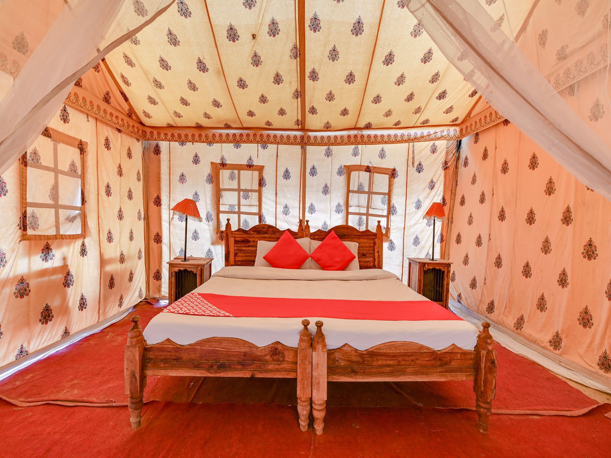 Chirag Desert Camp - Sam Sand Dunes Deluxe Swiss Tent