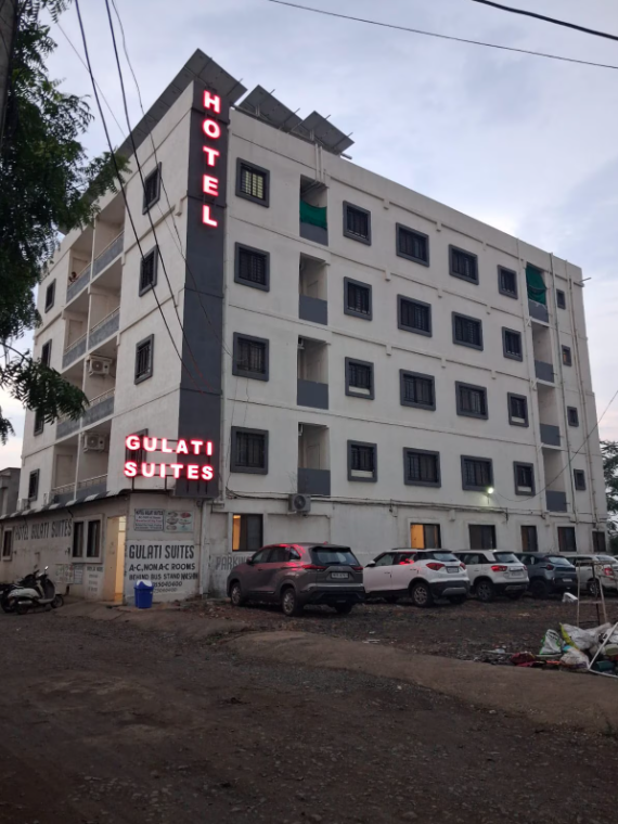 Hotel Gulati Suites