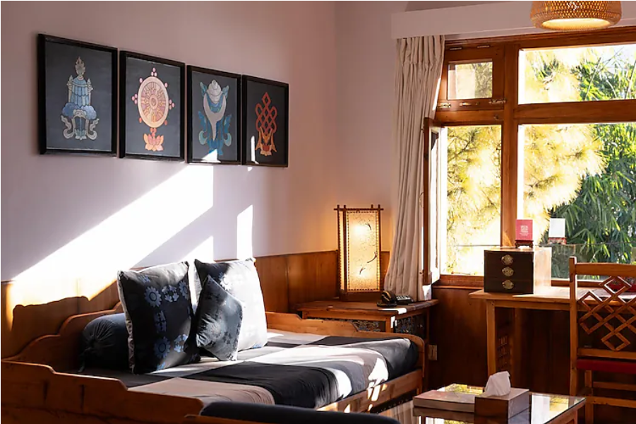  Chonor House Suite Room 6