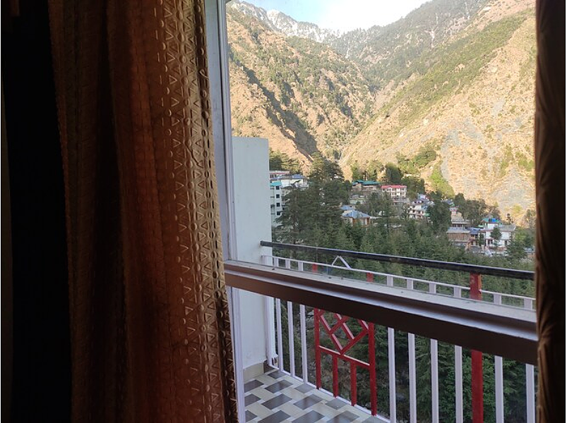 Hotel Bhagsu Sarovar Waterfall View with Private Balcony 8
