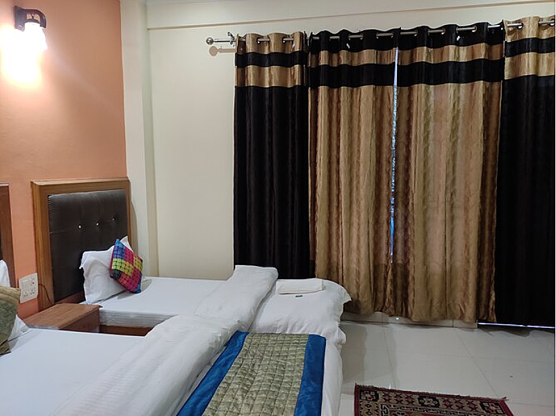 Premium Triple Bed