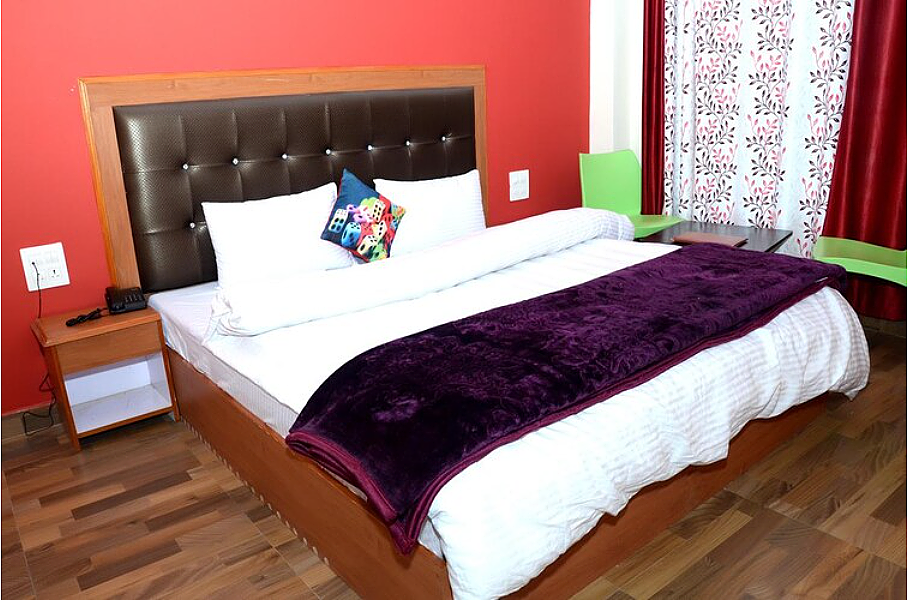 Hotel Bhagsu Sarovar Waterfall View with Private Balcony 5