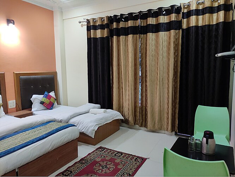 Premium Triple Bed