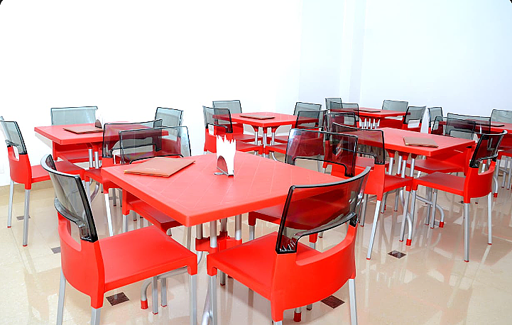 Food & Dining