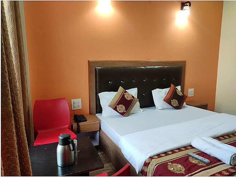 Hotel Bhagsu Sarovar Waterfall View with Private Balcony 4