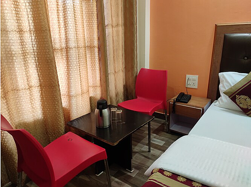 Hotel Bhagsu Sarovar Waterfall View with Private Balcony 13
