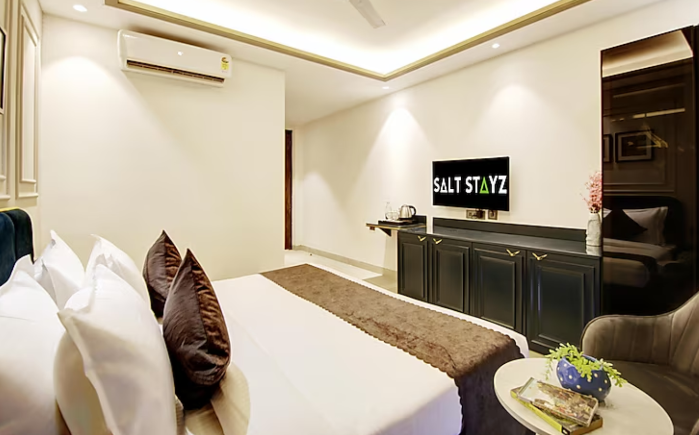 Day Use Room for 6 Hours, From 10 AM to 6 PM