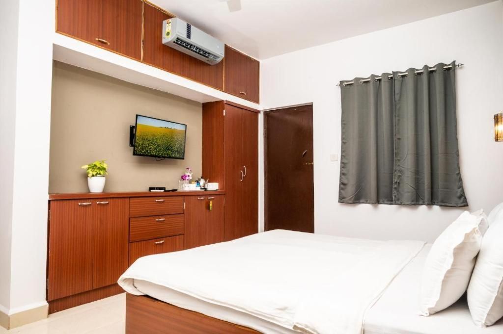 Deluxe Room with Balcony