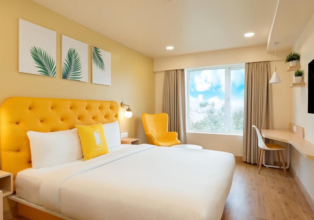 Bloom Hotel SG Highway Standard King 4
