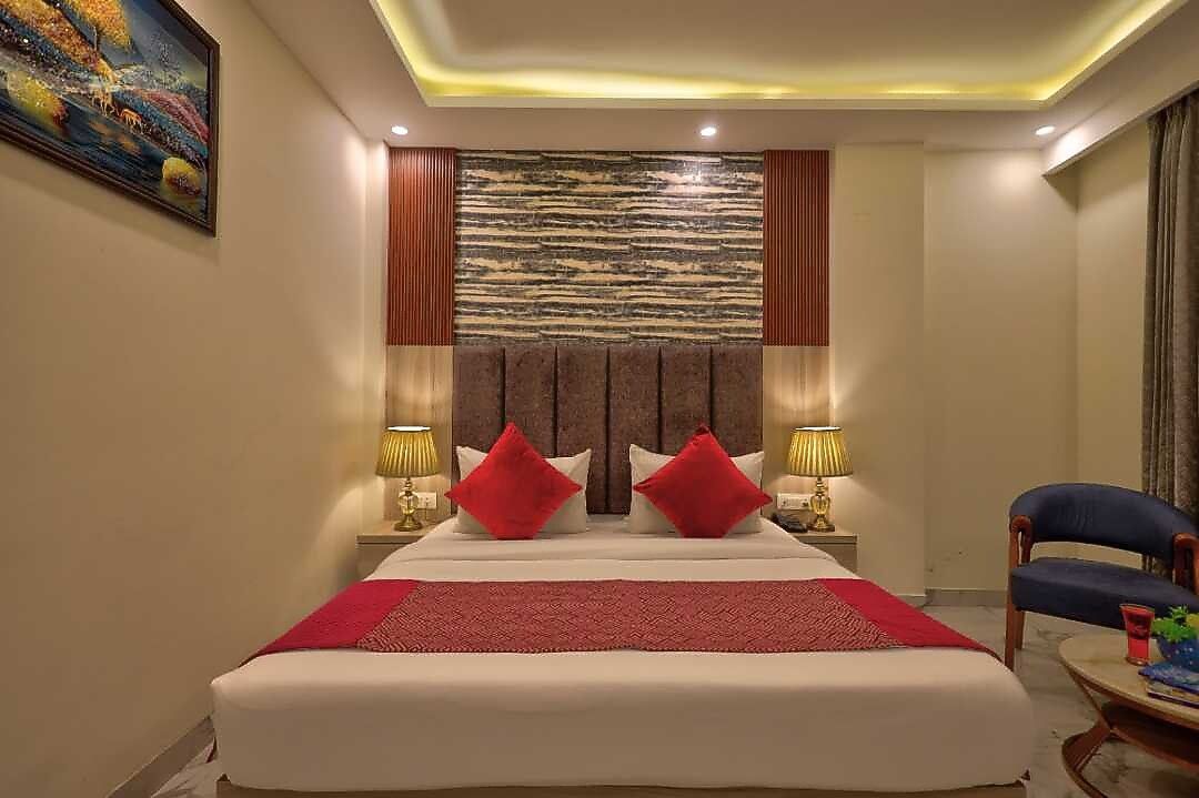 Hotel Park Green Suites  Deluxe King Room 2