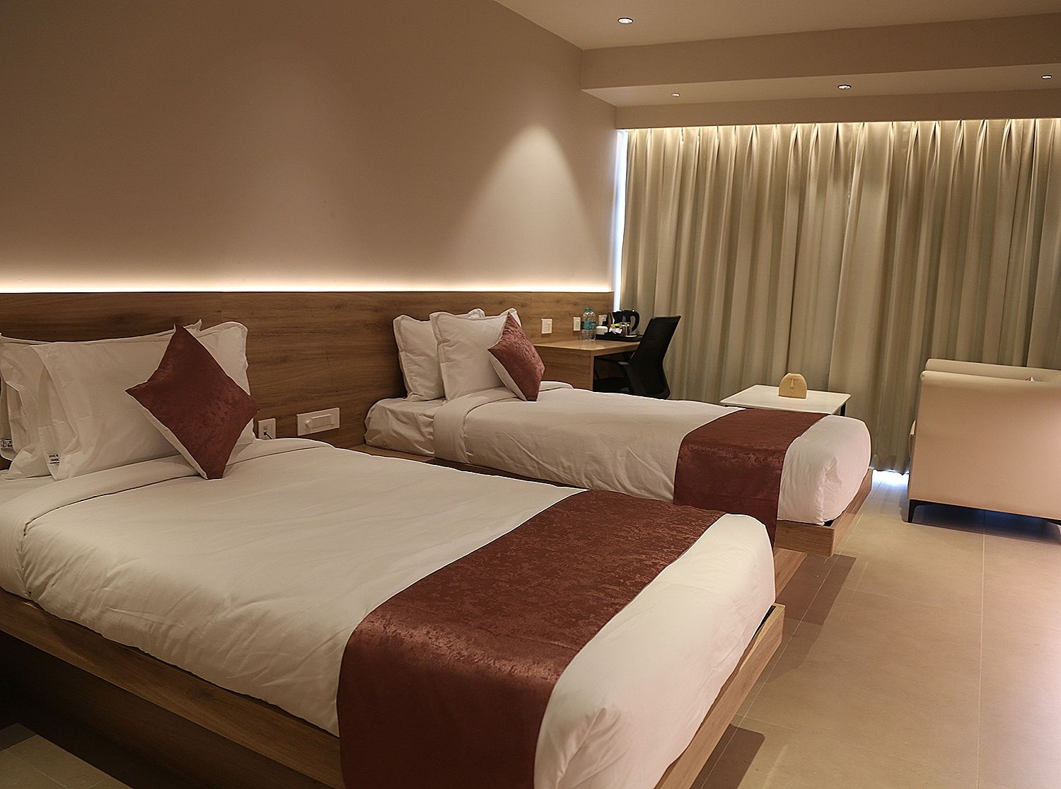 Jubilee Festa Inn - Aikya Hotels & Resorts Executive Twin 2