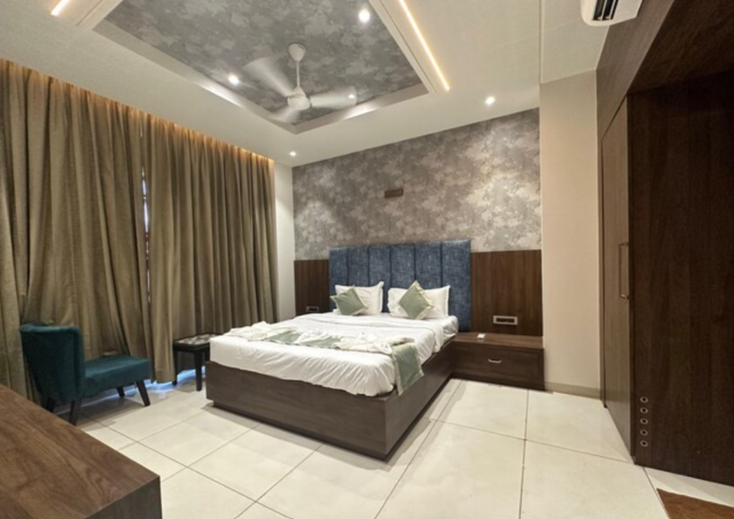 Golden Heritage Deluxe Room Ac 4