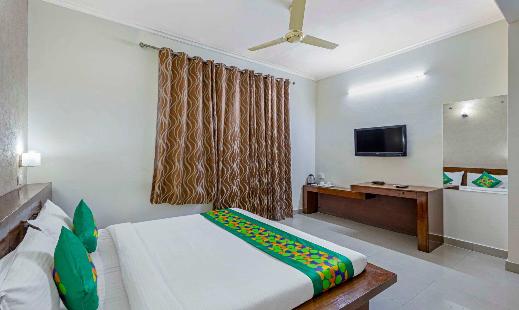 Treebo Maurice Standard Room 4