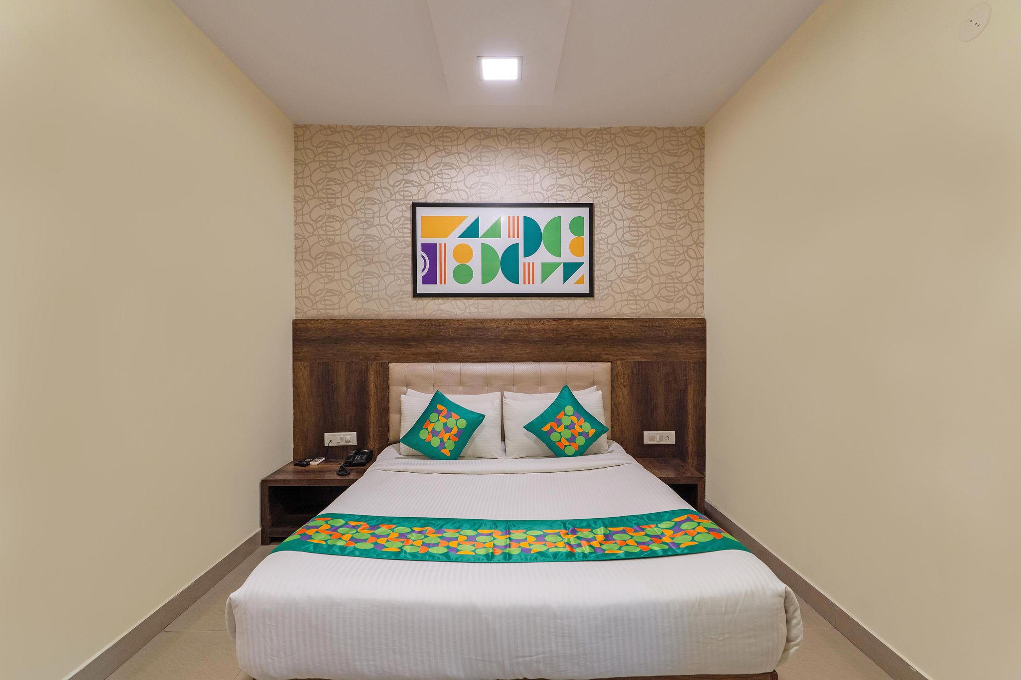 Treebo Cranberry Delight Standard Room 3