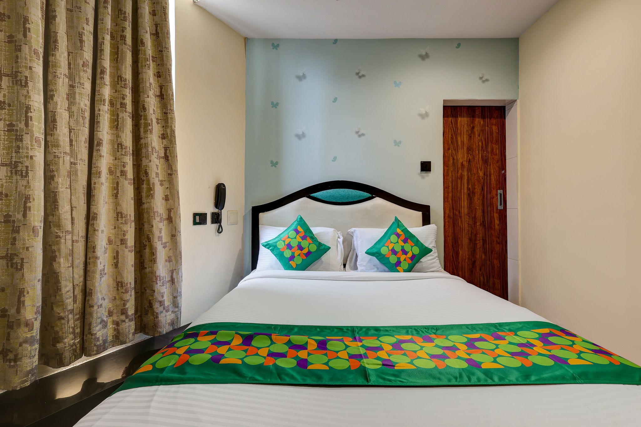 Economy Room
