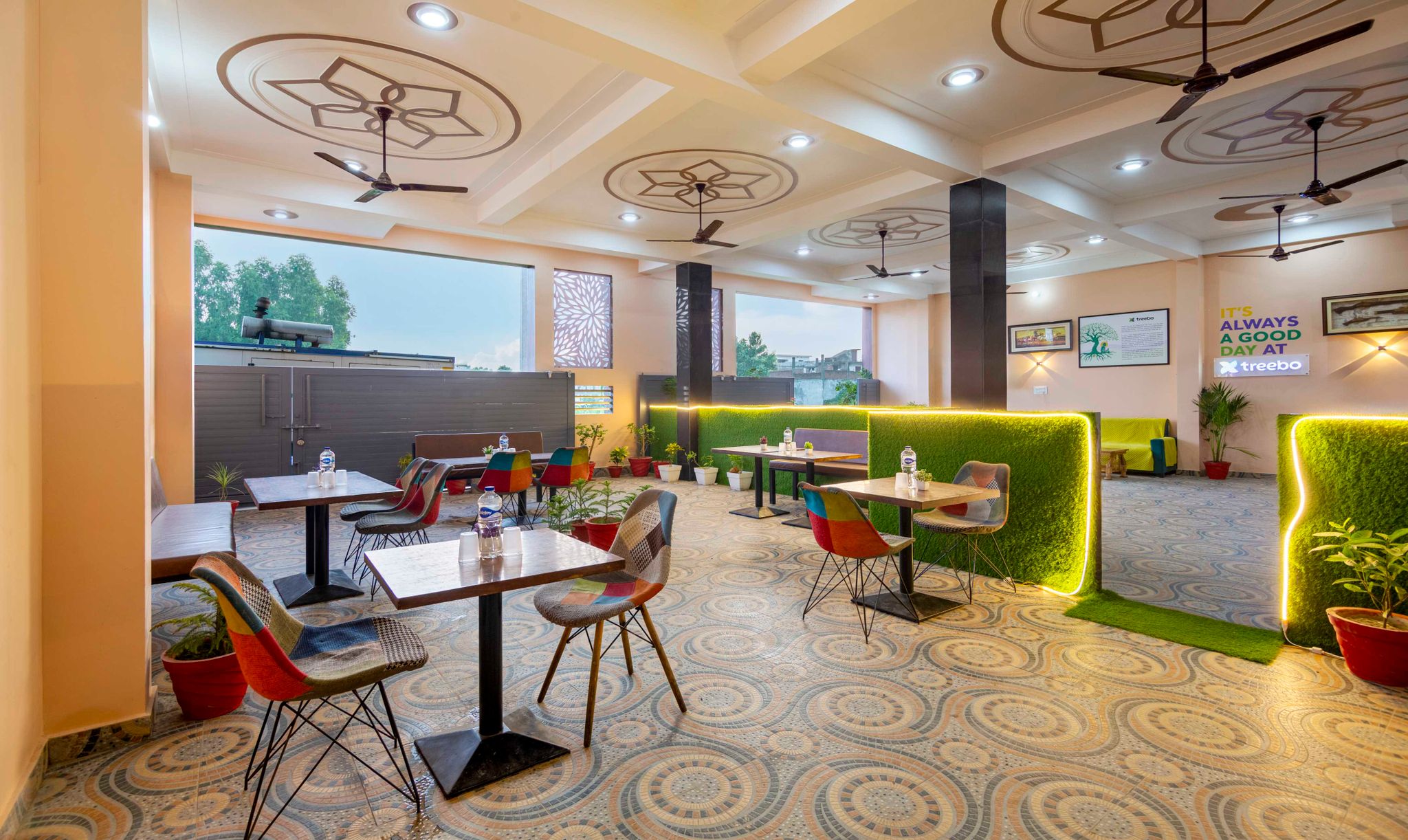 Food & Dining