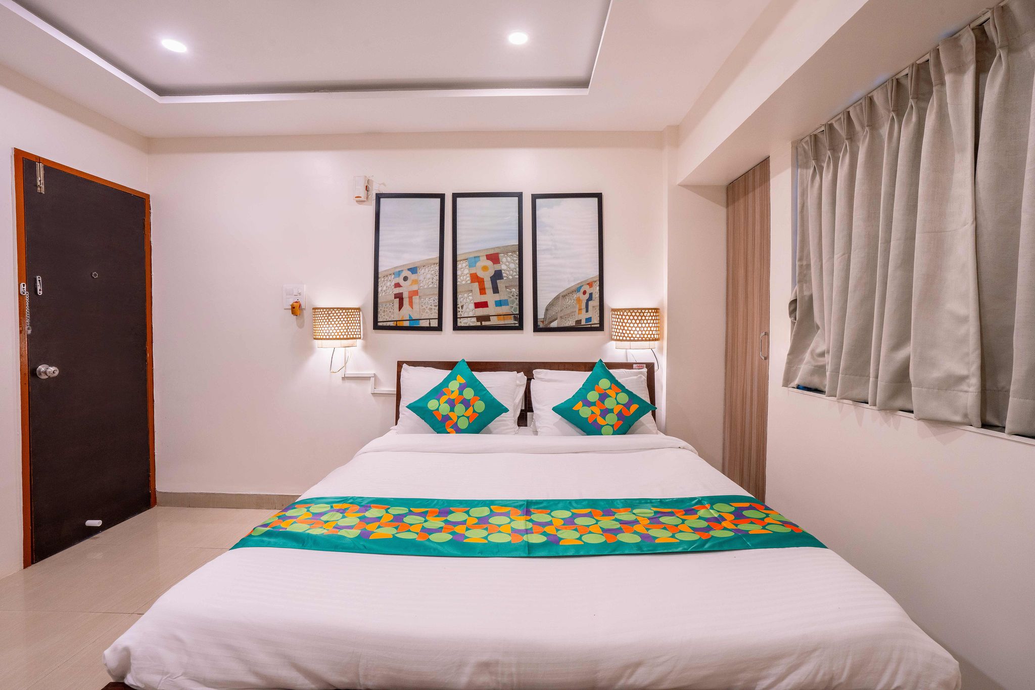 Treebo Royal Comfort Atithi Economy Room 2