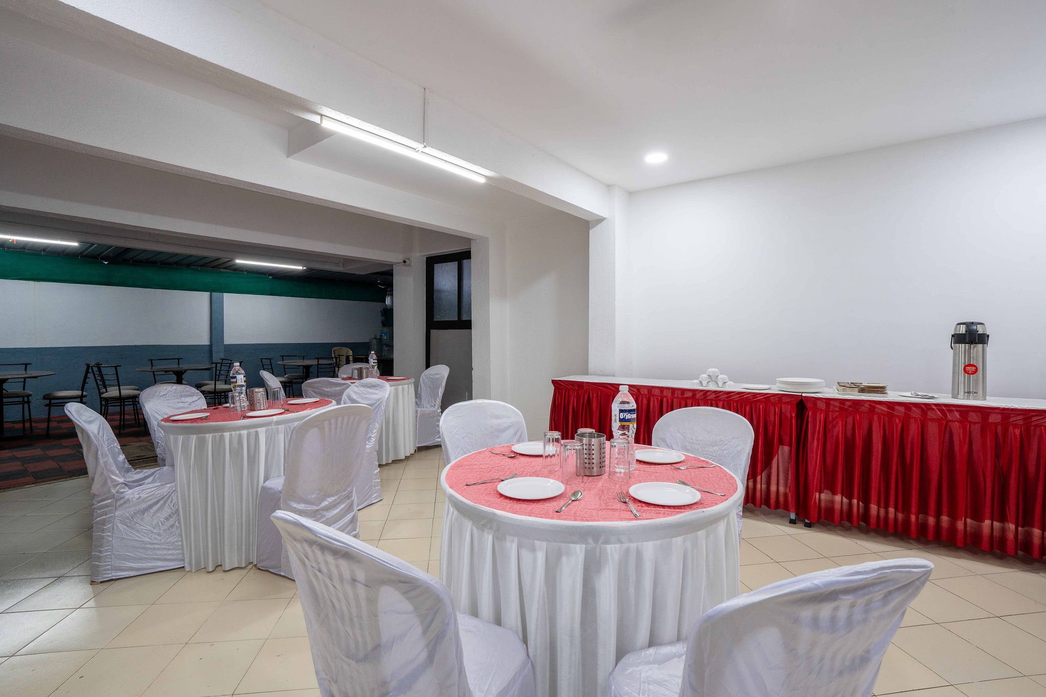 Food & Dining